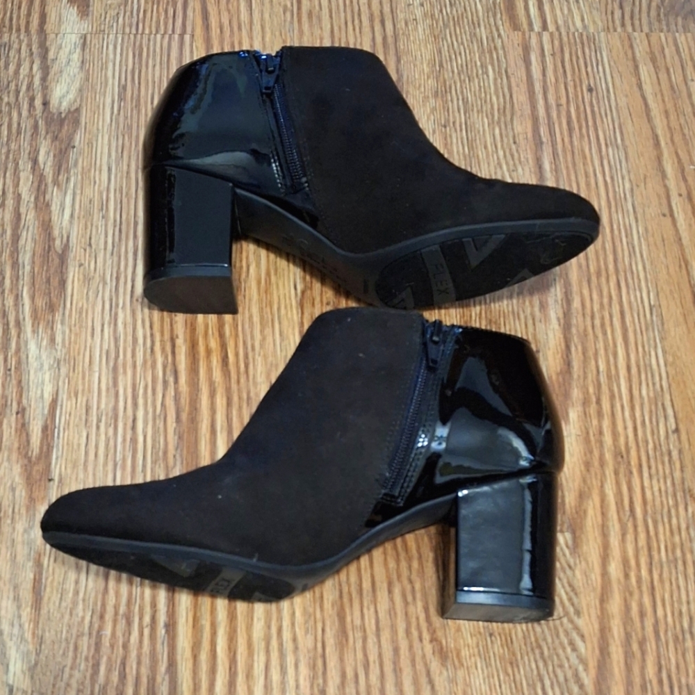Life Stride Parigi Black Booties sz 7